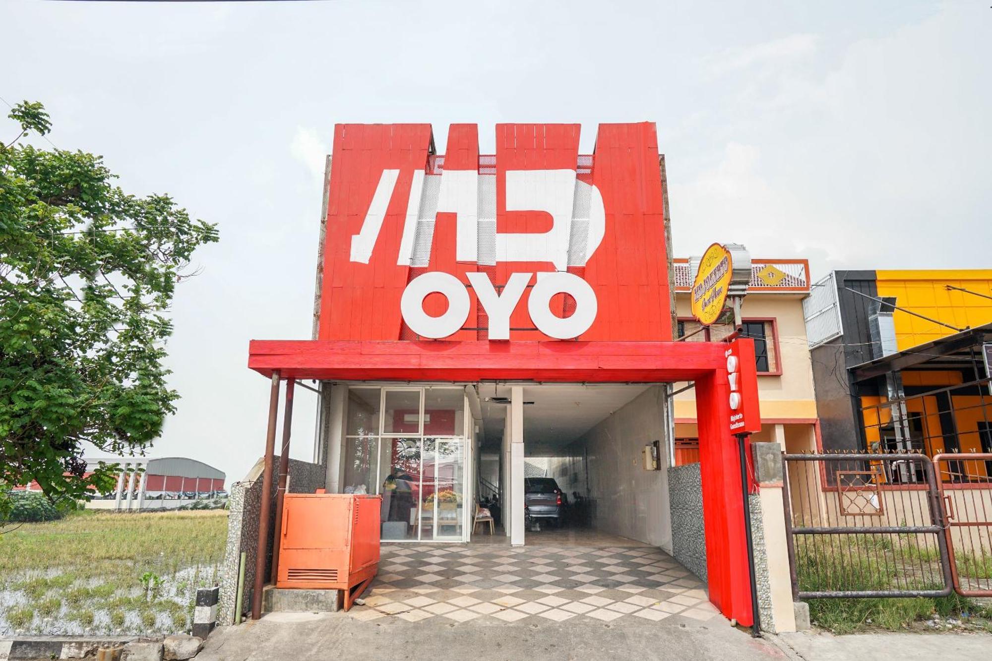 Oyo 425 Mojokerto Guesthouse 外观 照片